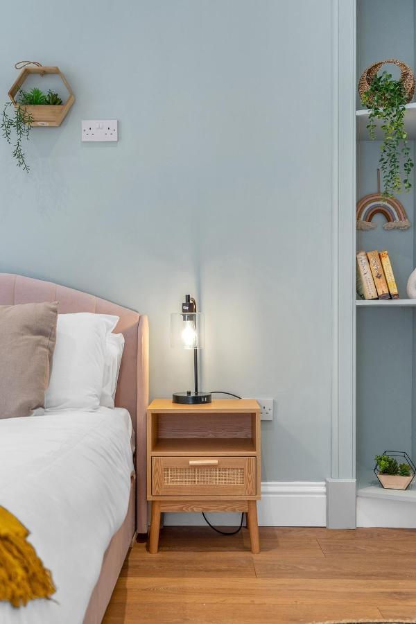 Cheerful Stays - Jamson Pl 3 Bed Apartment 에든버러 외부 사진